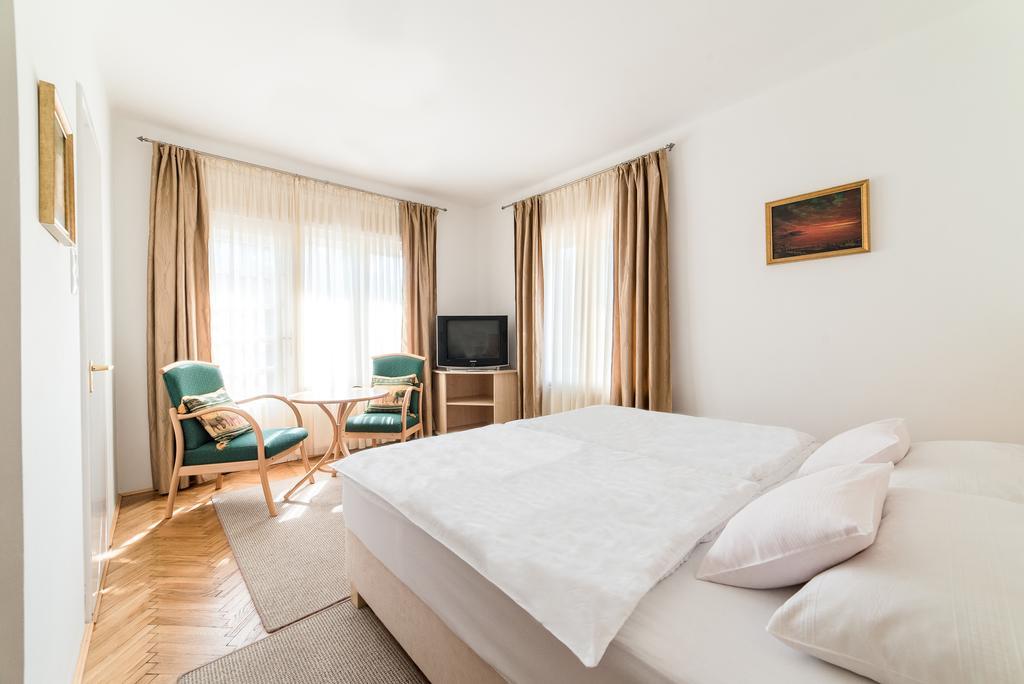 Forestine Guesthouse Hévíz Eksteriør billede